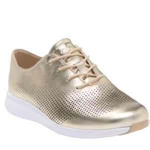 Cole Haan Women's 2.Zerogrand Laser Wingtip Oxford 6.5
